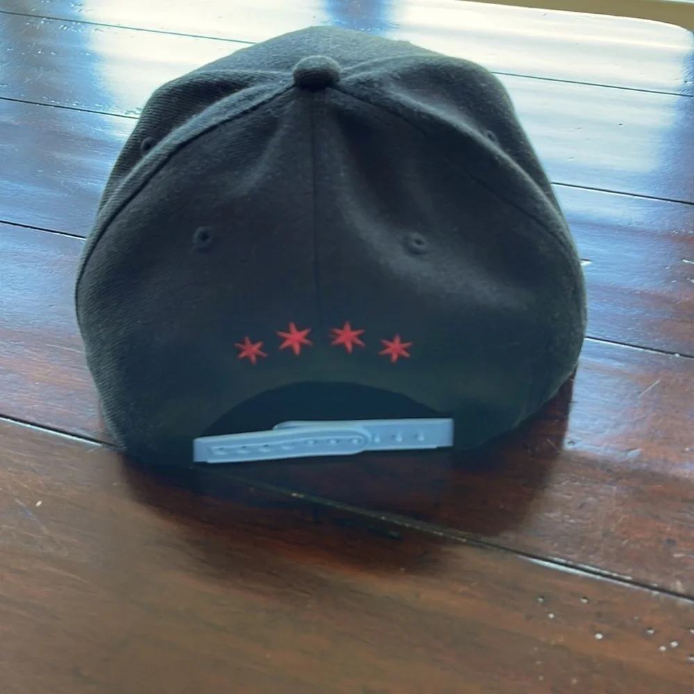 NWOT MELONWEAR Chicago Bulls SnapBack Hat - Picture 9 of 14